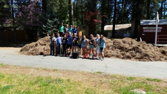 Lyman Gilmore students doing clean-up (April 2015)