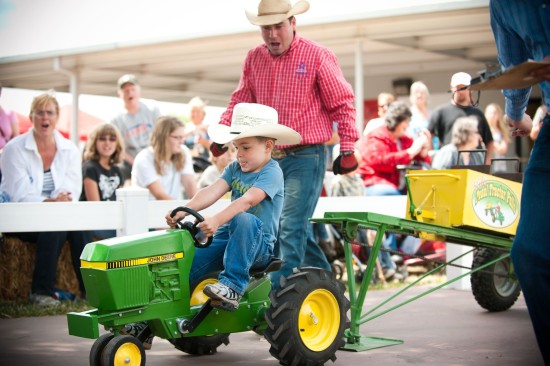 Tractor Pull (2016)